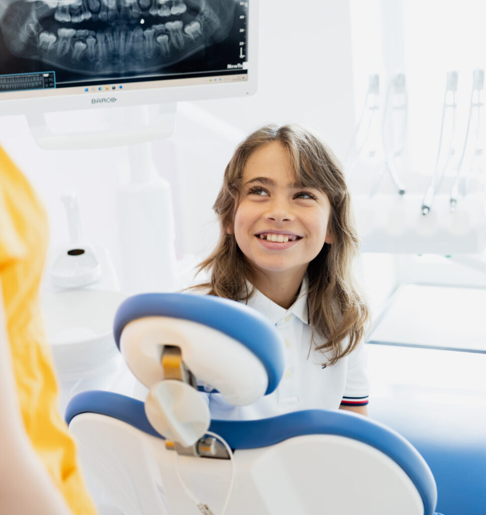 bimbo_dentista_primo_consulto_ortodontico_sorriso