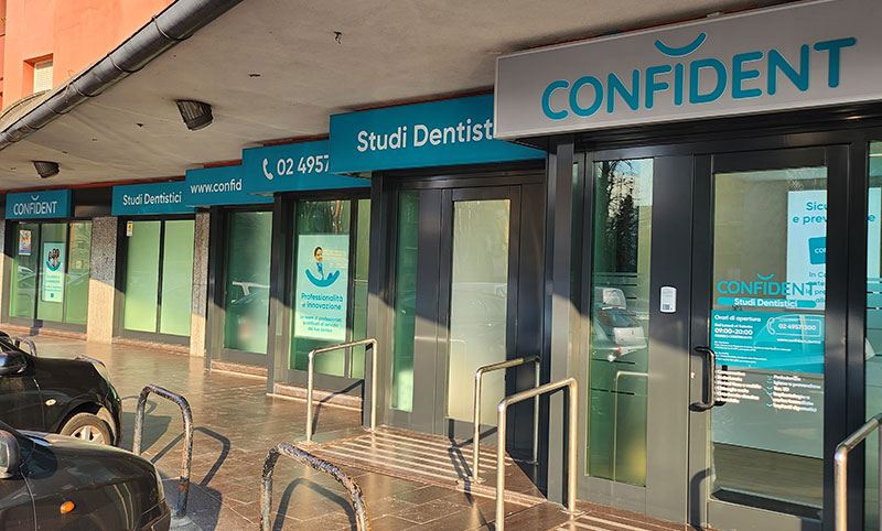Esterno dello Studio Dentistico Confident: Studio Dentistico Confident a Milano, via delle Forze Armate